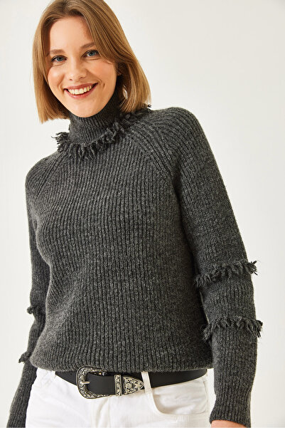 Bianco Lucci Damen-Strickpullover mit Fransen am Kragen und Ärmeln 20246912