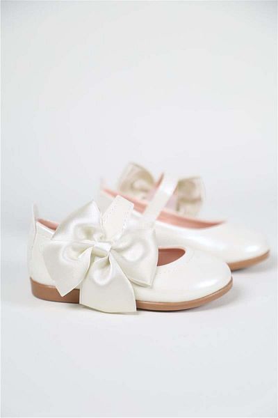 miabambim Girl's Ecru Shoes - Ribbon Detailed