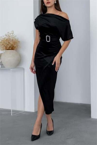 Dipmoda γυναικείο φόρεμα Λεπτομέρεια στους ώμους Midi μήκος Βελούδο DPMY3606