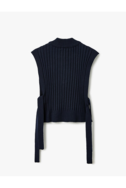 Koton Yanları Bağlamalı Fermuar Detaylı Dik Yaka Kolsuz Süveter