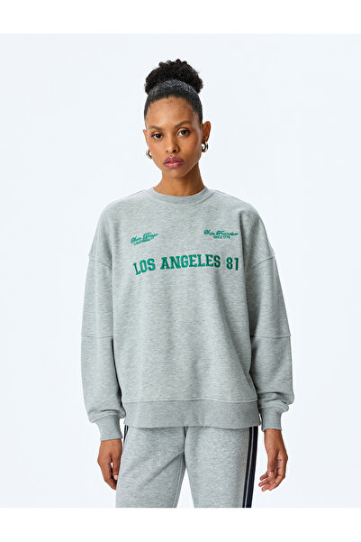 Koton Φούτερ με λαιμόκοψη από βαμβακερό μείγμα με κεντημένη λεπτομέρεια ραφής