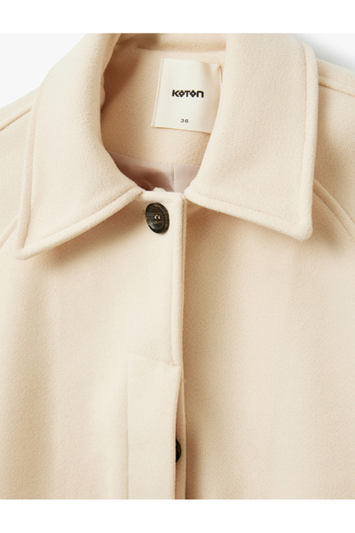 Koton Zweireihige, langärmlige, kurze Jacke mit Taschen