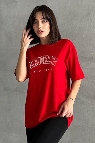 Stendhal Γυναικείο μπλουζάκι με κόκκινο μπλουζάκι Brooklyn New York με στάμπα...
