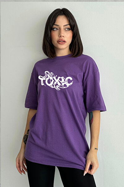 Stendhal Γυναικείο μωβ Toxic εμπριμέ μπλουζάκι με λαιμόκοψη Oversize