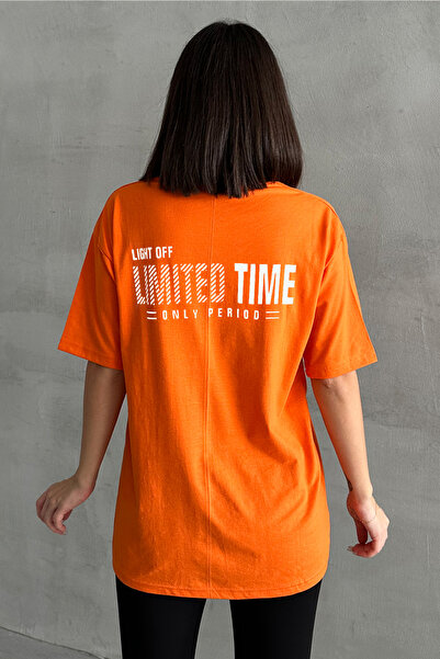 Stendhal Γυναικείο μπλουζάκι με πορτοκαλί εμπριμέ με λαιμόκοψη μεγάλου μεγέθους