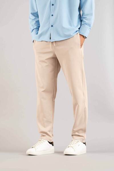 bombe Ανδρικό παντελόνι Jogger σε μπεζ Slim Fit Cut String