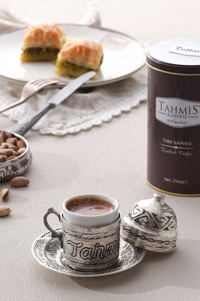 Tahmis Türk Kahvesi Orta Kavrulmuş 250 gr Teneke Kutu 1635'ten Beri