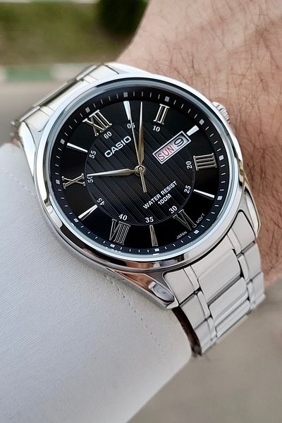 Casio Dial Black Band Metallic Color Men's Wristwatch