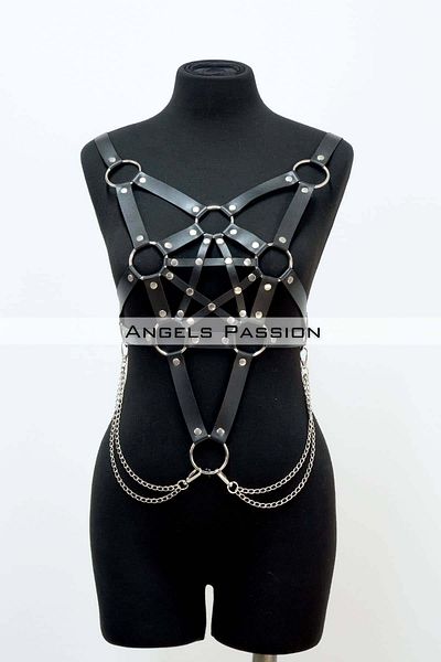 Angels Passion Κομψό δερμάτινο λουρί στήθους με λεπτομέρεια αλυσίδας, λουρί μπούστου, δερμάτινο λουρί στήθους