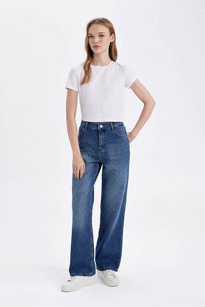DeFacto 90er-Jahre-Jeanshose mit weitem Bein und hoher Taille, D8153ax24wn
