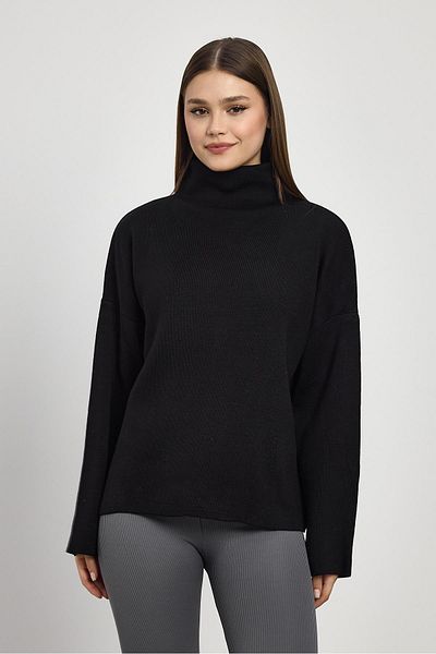 Rays 23374 Pulover negru din tricot cu gât întreg