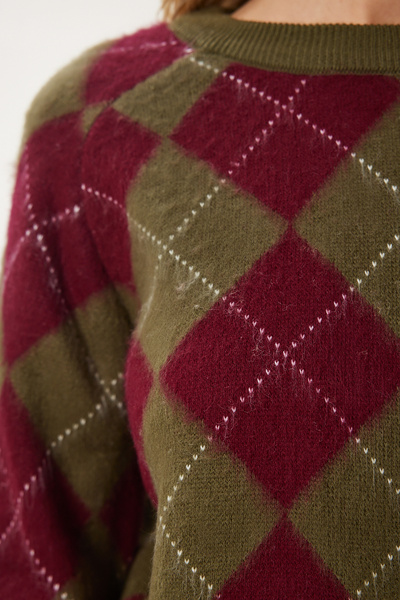 Happiness İstanbul Women's Green Burgundy Diamond Patterned Soft Textured Knitwear Sweater Pf00108