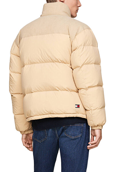 Tommy Jeans PÉŘOVÁ BUNDA, PRO MUŽE, KAPY, DLOUHÉ RUKÁVY, PLNÁ BARVA, S LOGEM, ZAPínání na zip