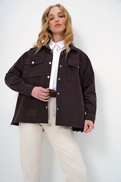 Trend Alaçatı Stili Damen-Jeansjacke in Bitterbraun mit doppelter Tasche und Quastenverzierung ALC-X13463