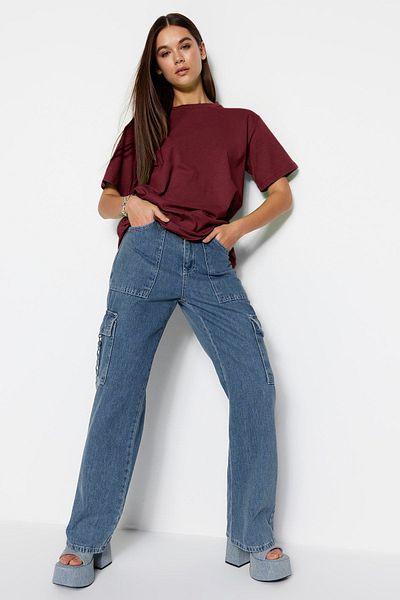 Trendyol Collection Übergroßes T-Shirt aus 100 % Baumwolle mit Rundhalsausschnitt – Cherry Rotten TWOSS20TS0134