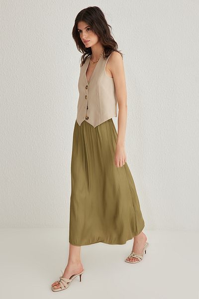 Trendyol Collection Khaki Satin LK Fabric A-Linie Midirock TWOSS25ET00016
