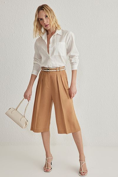 Trendyol Collection Λευκό βαμβακερό λινό υφασμένο πουκάμισο με φαρδιά εφαρμογή TWOSS25GO00096