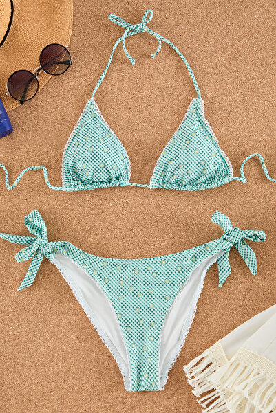 Kolekcia Trendyol Detailný trojuholníkový prúžok s kvetinovým vzorom Regular ...