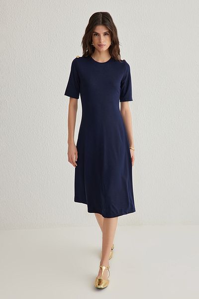Trendyol Collection Μπλε Navy A Line/Μίντι πλεκτό φόρεμα με κουμπιά με λεπτομέρεια TWOSS25EL00089