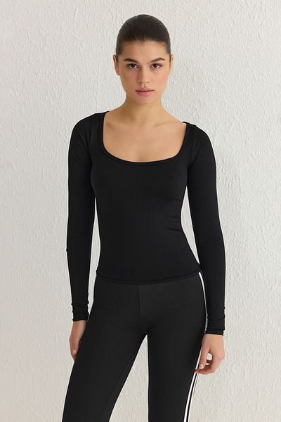 Trendyol Collection Schwarzes, geripptes/Camisole-Fitted-T-Shirt THMSS25TS00003