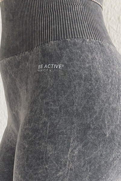 Trendyol Collection Ανθρακί πλεκτό σορτς γυμναστικής χωρίς ραφές - Cropped κολάν για πλύσιμο THMSS23TY00034