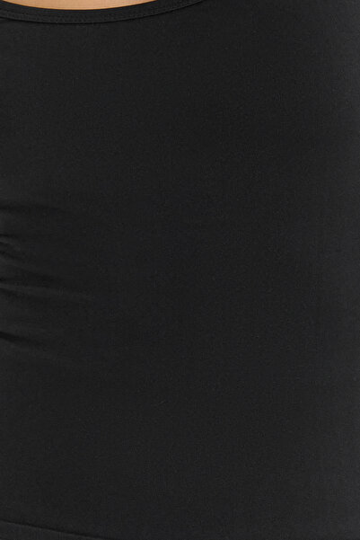 Trendyol Collection Tričko s černým žebrováním/ košilkou Thmss25Ts00003