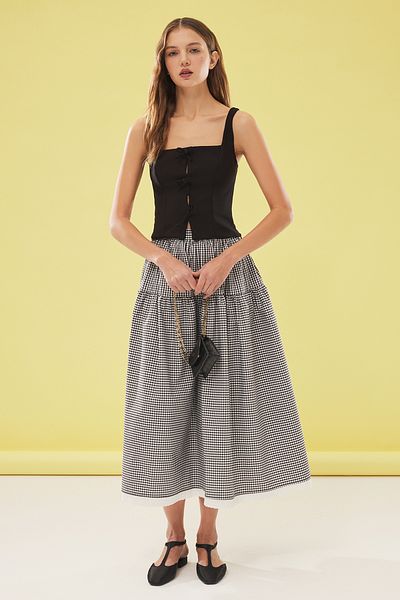 Trendyol Collection Czarna bluzka z kokardą i ozdobnymi paskami Twoss25Bz00164