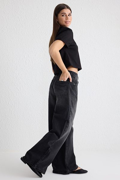 Trendyol Collection Schwarze Palazzo-Jeans mit hoher Taille und extra breitem Bein TWOSS25JE00066