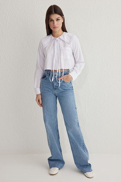 Trendyol Collection Koszula z białego kołnierzyka z koronką i sznurowaniem Regularny krój Regular Fit Woven Twoss25Go00019