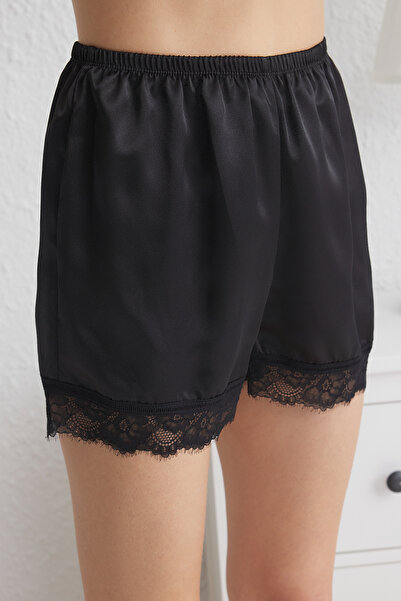 Trendyol Collection Schwarzes Satin-Pyjama-Set mit Schnürsenkeln, Spitze und Bindedetail THMSS25PT00192