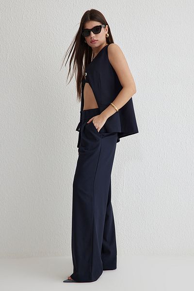 Trendyol Collection Sötétkék széles szárú öves szőtt nadrág - TWOSS25PL00031