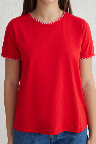 Trendyol Collection Red 100% Cotton Contrast Stitching Detail Basic Crew Neck Knitted T-Shirt Twoss19Ad0085