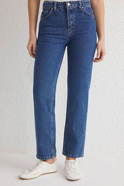 Trendyol Collection Blugi albaștri cu talie normală drepte TWOSS25JE00074