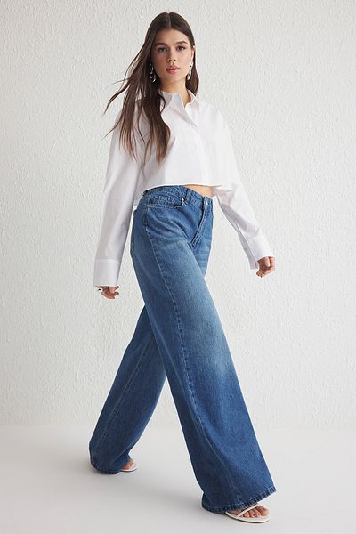 Trendyol Collection Blaue Palazzo-Jeans mit hoher Taille und extra breitem Bein TWOSS25JE00066