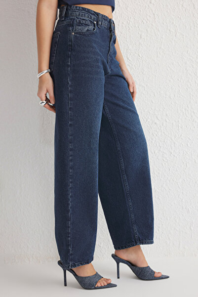 Trendyol Collection Tmavě modré Baggy Jeans s vysokým pasem TWOSS25JE00153