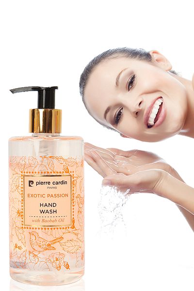 Pierre Cardin Exotic Passion Vitamin E Moisturizing Liquid Hand Soap - 350 ml