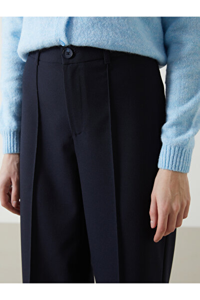 LC Waikiki Dar Fit Kadın Pantolon