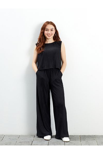 LC Waikiki Γυναικεία Crop μπλούζα Petite Crew Neck