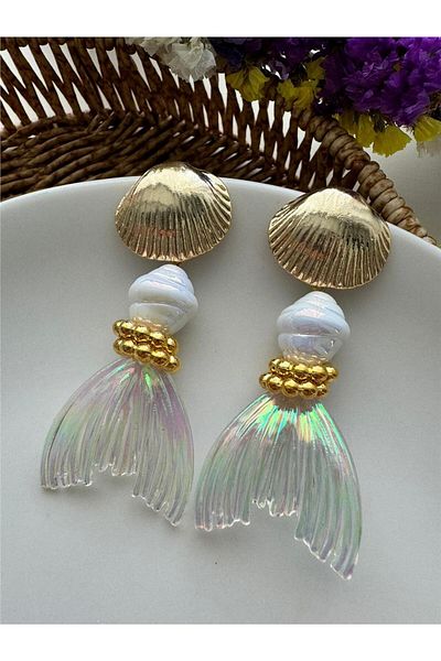Pelin Aksesuar Transparent Mother of Pearl Earrings with Fish Tail Design