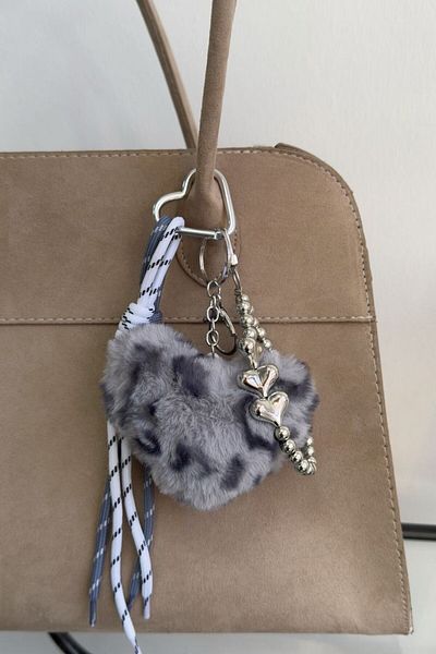 LEONAS Αξεσουάρ τσάντας Charm Μπρελόκ βελούδινο Heart Grey