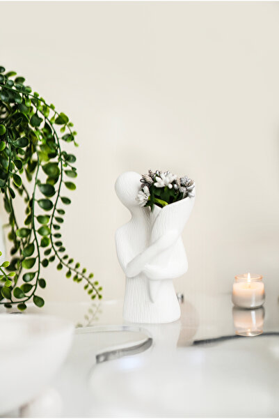 LALEZEN HOME ELLERİMDE ÇİÇEKLER ERKEK FİGÜRU DEKORATİF OBJE (ÇİÇEKLER DAHİL) ...