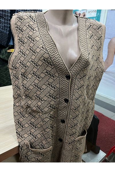 TCR Women's Knitwear Brown Buttoned Pocket Patterned Vest