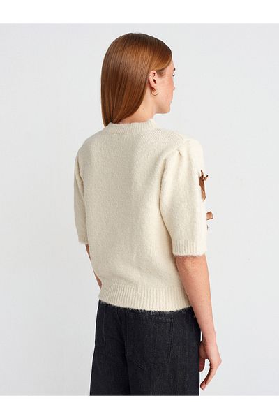 Dilvin 10673 Model - Light Beige Sweater with Crew Neck and Bow Detail