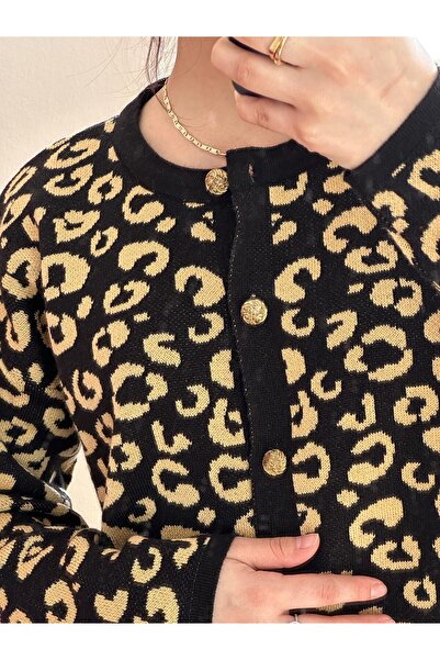 Azra Kadın Leopar Desenli Düğme Detaylı Şık Hırka