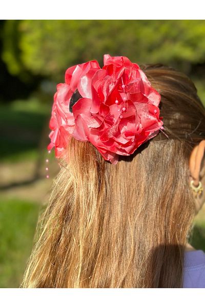 QUEEN AKSESUAR Red Luxury Fashion - Large Satin with Pearls, Artificial Rose Flowers Peg Clip Buckle