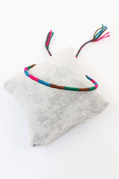 KEEBA Knitted String Bracelet for Men and Women - String Design