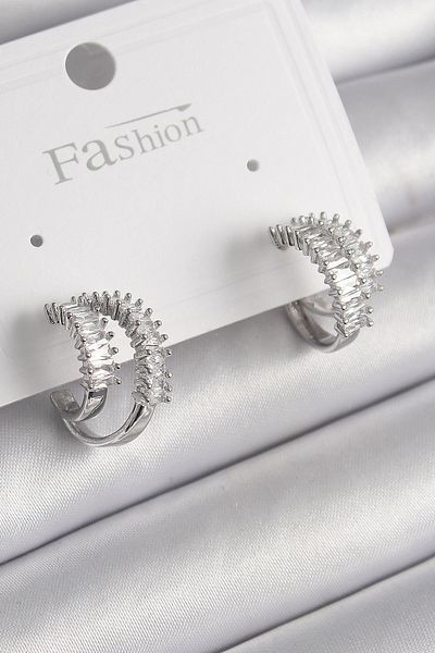 Skygo Silver Color 2-Piece Zircon Stone Hoop - Model Women's Earrings