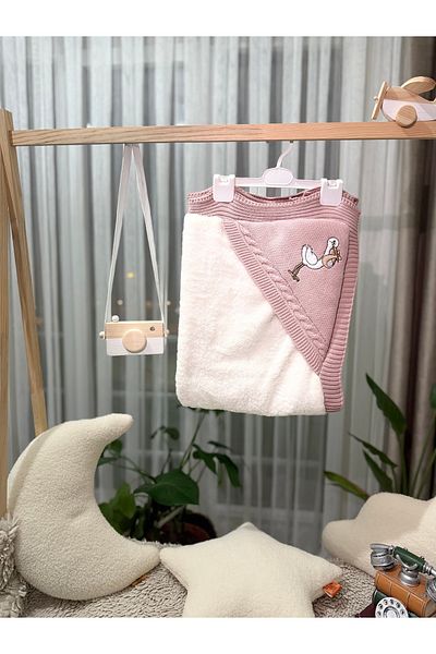 Bebessi Plush Inside, Knitted Baby Blanket with Stork Detail