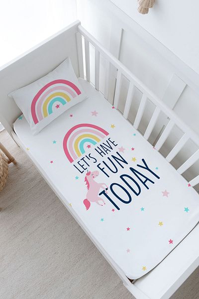 Tuğba Kuğu طقم ملاءات أطفال مرنة من Pure Baby Unicorn Fun