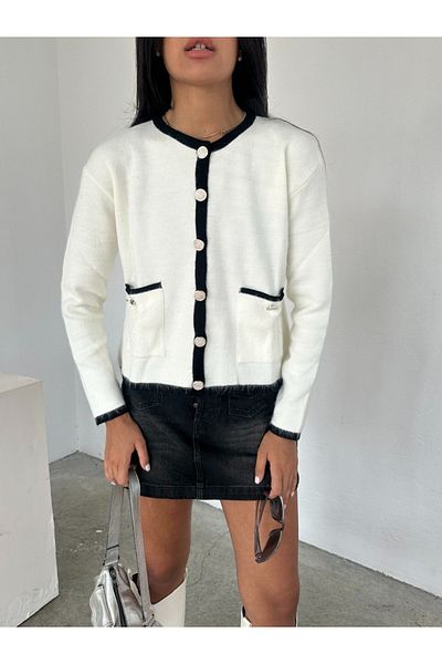 02Lady Fashion Women's Buttoned Pocket Cardigan